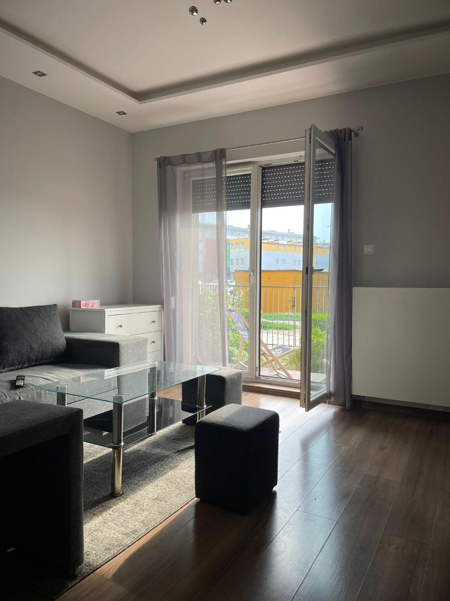 Apartament Laura Z Ogrodkiem 凯尔采 外观 照片