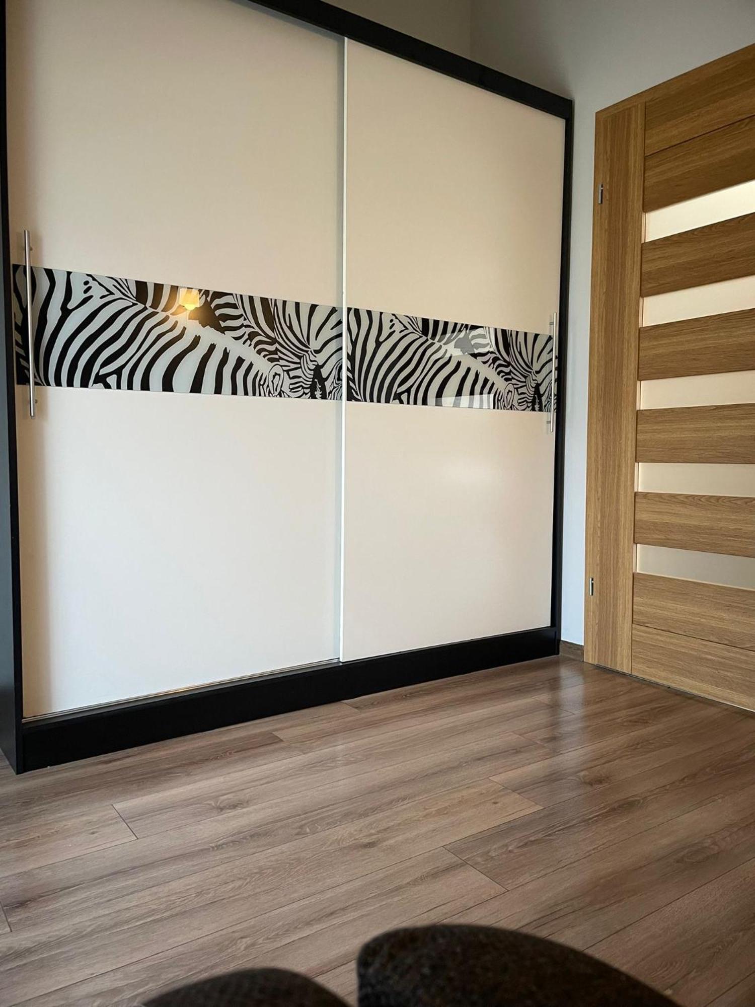 Apartament Laura Z Ogrodkiem 凯尔采 外观 照片
